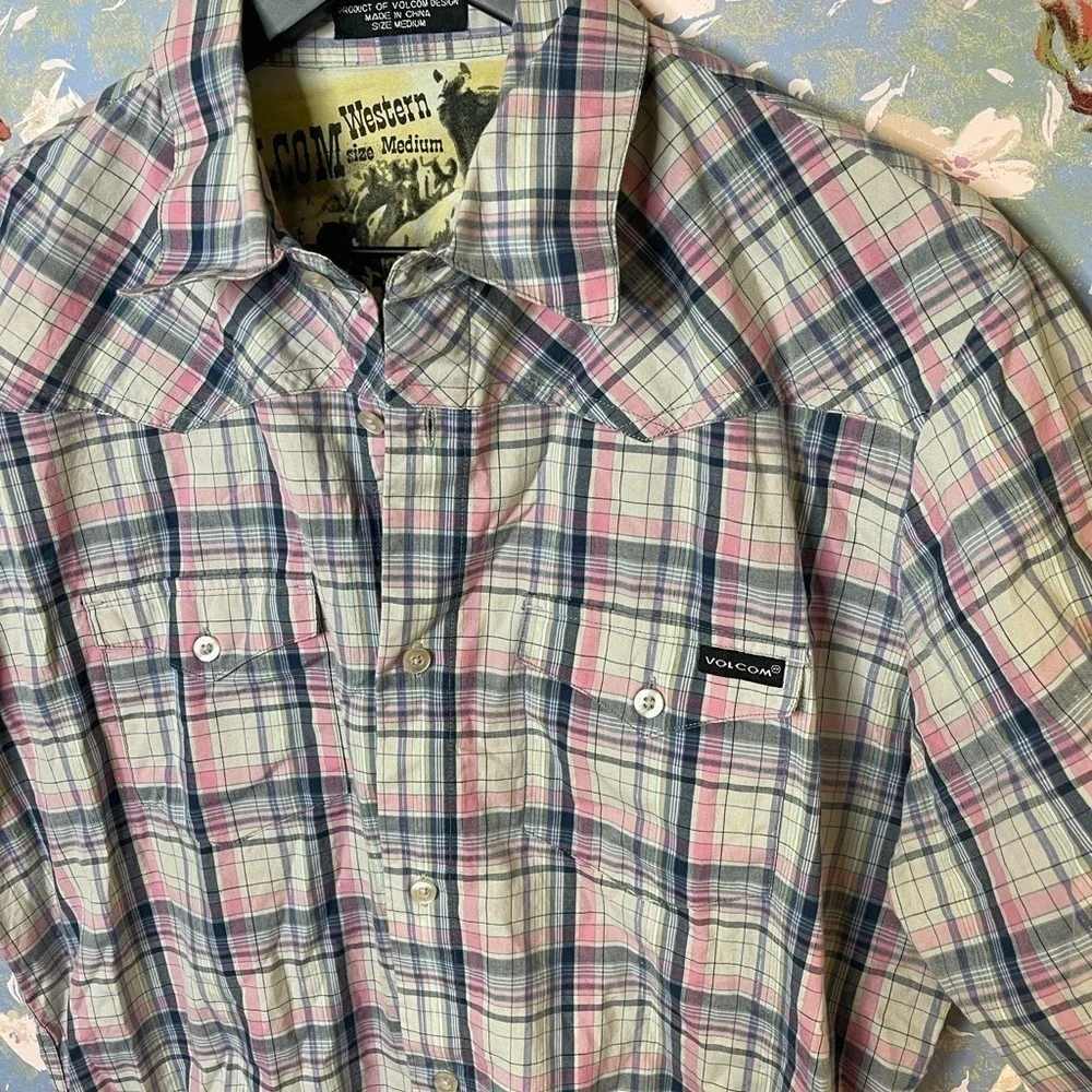 Volcom Plaid western blue pink size medium‎